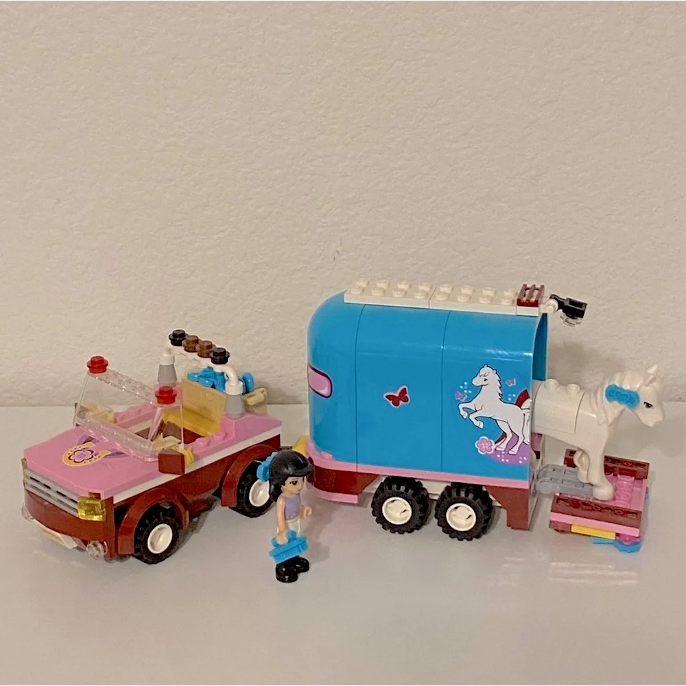 LEGO Friends #3186 Emma’s Horse Trailer Retired 2012 Set (Pre-Owned)